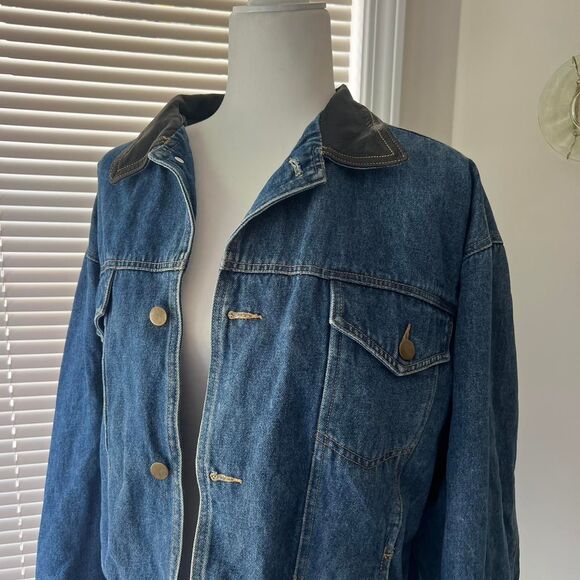 Unbranded Women's Blue and Navy Jacket - Picture 2 of 3